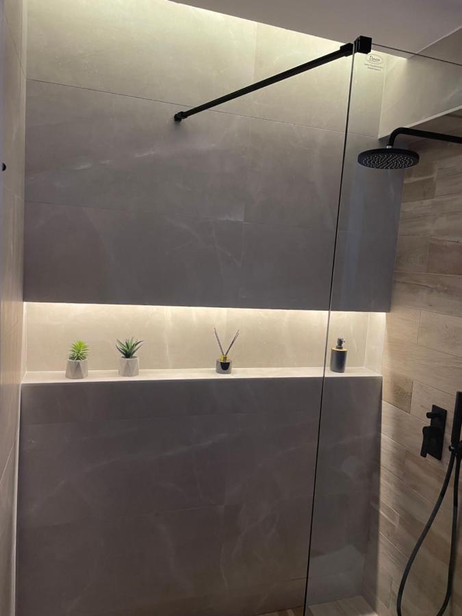 Jacuzzi Suite Ladadika Soluň Exteriér fotografie